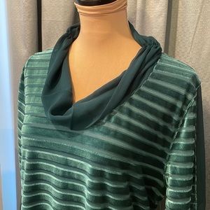 NWT green velvet striped tunic ** free shipping **